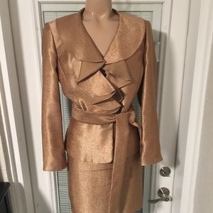 ANNE KLEIN Gold ruffled Suit set  10